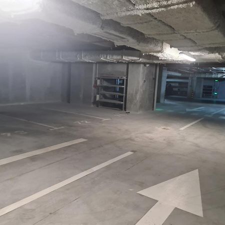 Moghioros Park Residence Dum4 Bukares Bagian luar foto